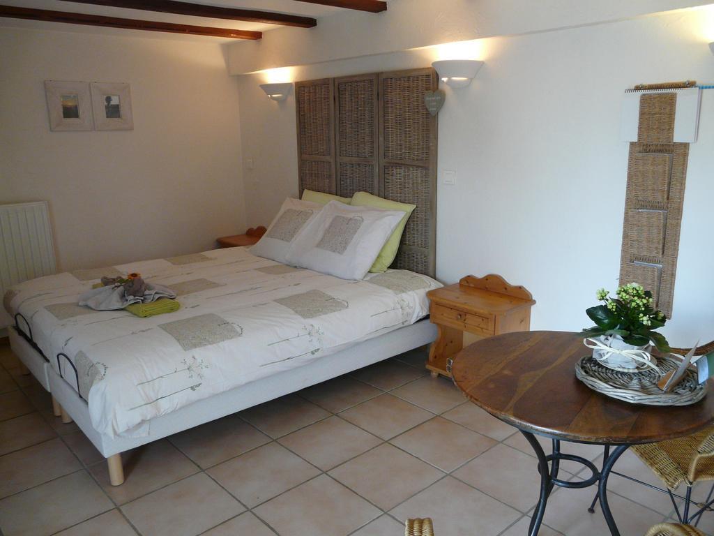 Chambre D'Hotes Grange De La Bastide 拉维西尔 外观 照片